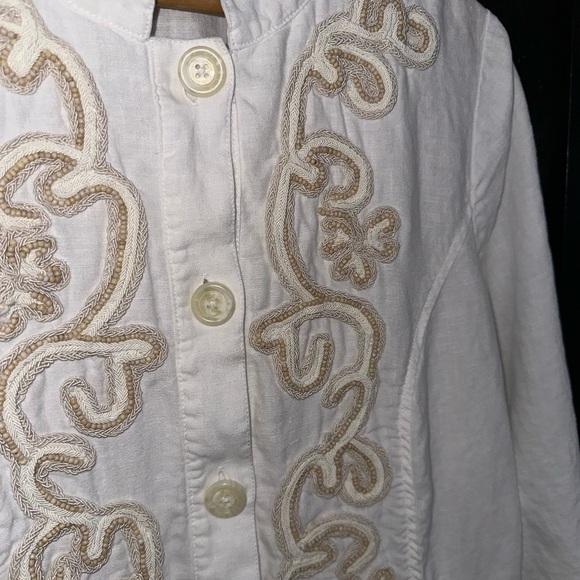 Chico’s 100% Linen Lightweight Boho Beaded Blazer Button Front Jacket Size 2 (L) - Picture 3 of 13
